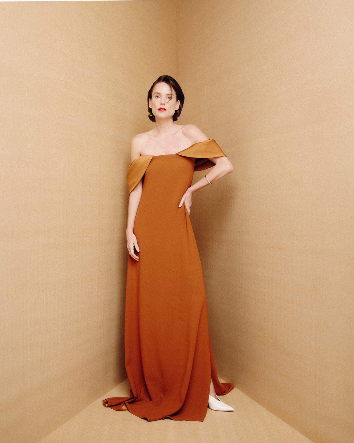 Vestido Moldura Cúrcuma