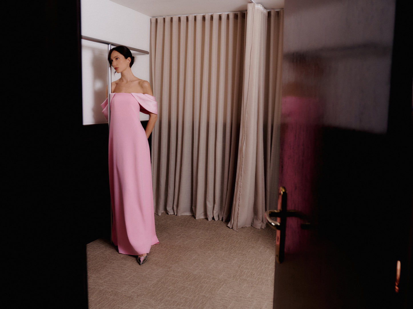 Vestido Moldura Rosa