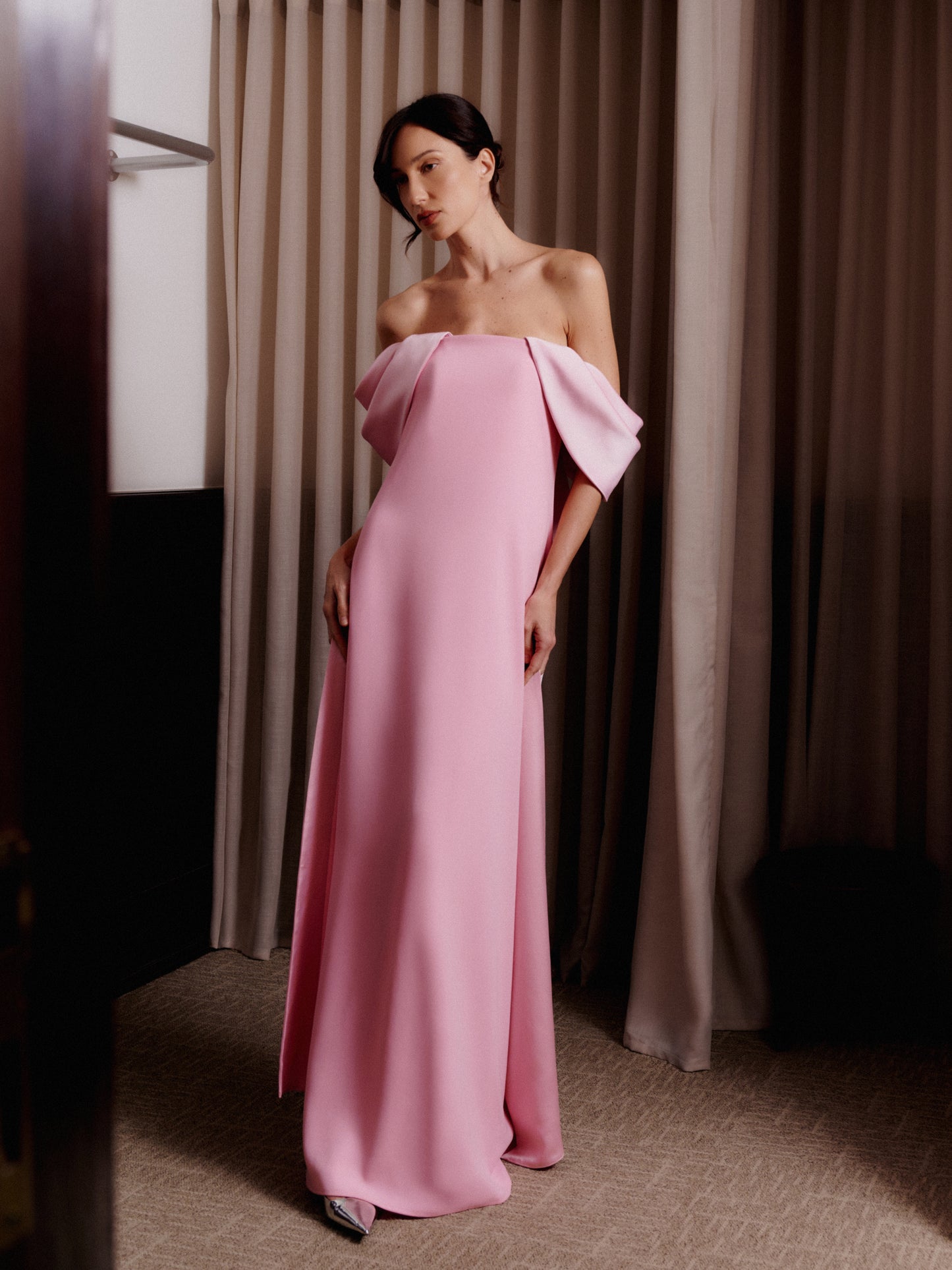 Vestido Moldura Rosa
